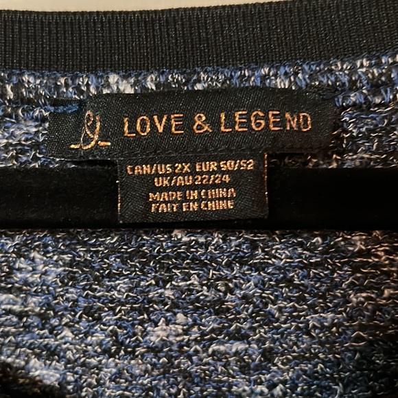 The sweater is great. The colouring is lovely.  It’s s 2X - Picture 4 of 5